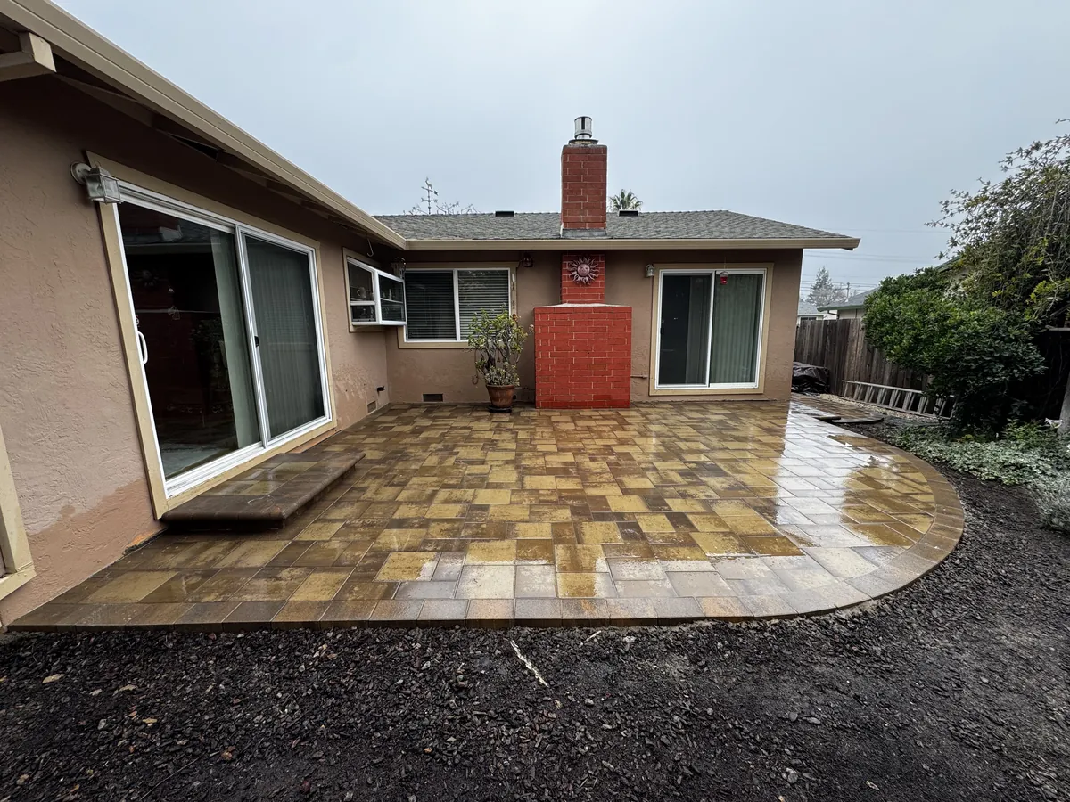 Paver patio with seat wall in Concord, CA
